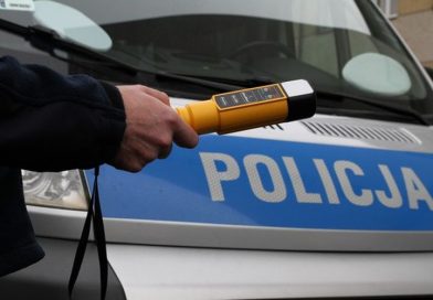 Niebezpieczne zachowania na drodze. Czterech pijanych rowerzystów zatrzymanych jednej nocy