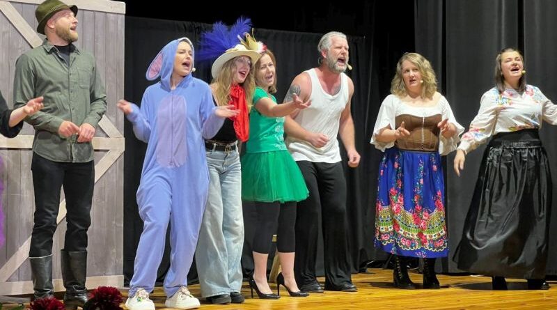 „Bajki dla Dorosłych” – spektakl teatralny w Haczowie