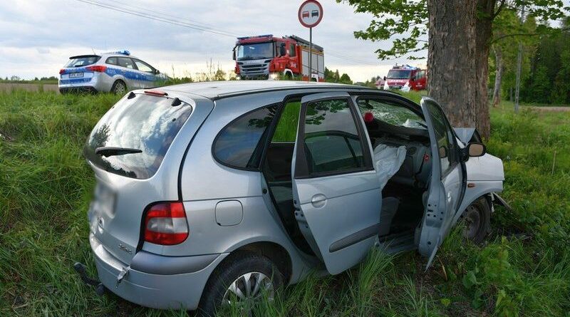 Ustrobna. W zderzeniu czterech pojazdów zginęła 70-letnia kobieta