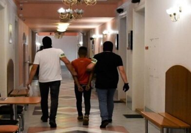 Sanoccy policjanci zatrzymali pięciu Słowaków za kradzież kabli. Szybki wyrok i obowiązek naprawienia szkody