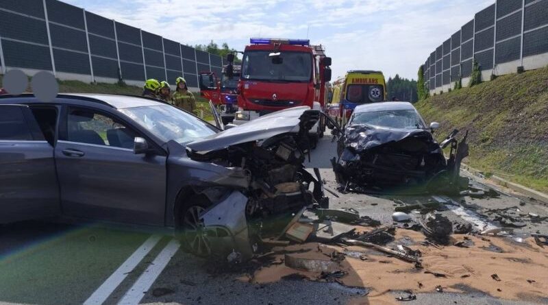 Poważny wypadek na obwodnicy Brzozowa – jedna osoba w szpitalu