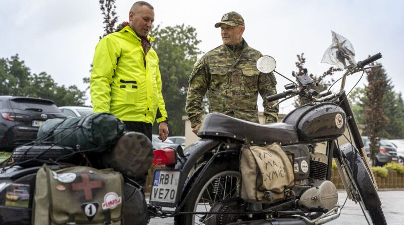 WSK-ą dookoła Polski. Wyprawa z mapą, busolą i kasetą KSU