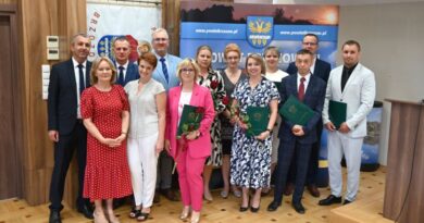 Z kontraktowych na mianowanych. Uroczyste wręczenie aktów awansu zawodowego