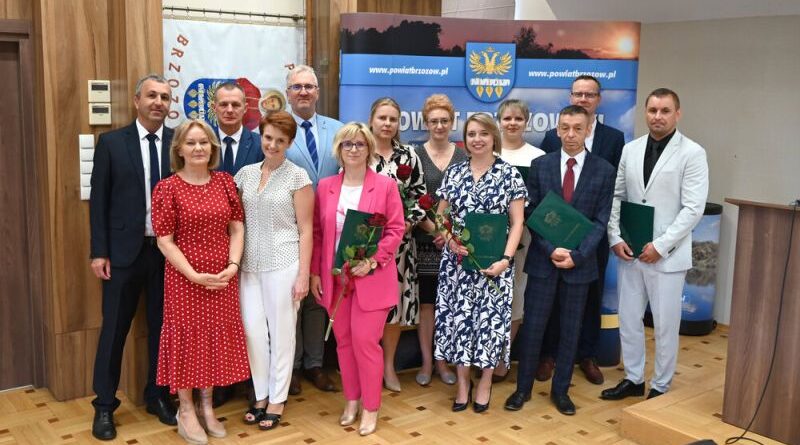 Z kontraktowych na mianowanych. Uroczyste wręczenie aktów awansu zawodowego