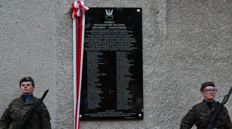 Tablica upamiętniająca żołnierzy z Haczowa