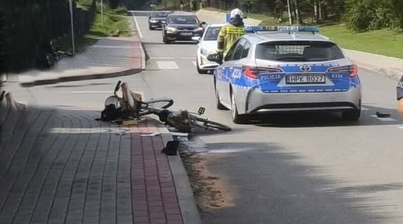 Kolizja na skrzyżowaniu drogi powiatowej w Starej Wsi