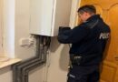 Szybka reakcja policjantów z Olszanicy. Pomogli seniorce, która marzła w domu