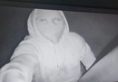 Jasielska policja apeluje: jeśli rozpoznajesz tego mężczyznę, skontaktuj się z nami