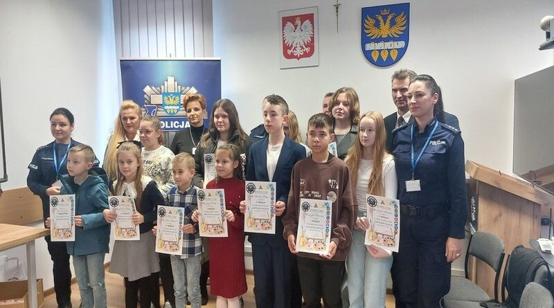 Młodzi artyści z powiatu brzozowskiego wyróżnieni za prace o bezpieczeństwie Młodzi artyści z powiatu brzozowskiego wyróżnieni za prace o bezpieczeństwie