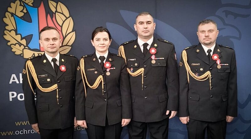 Strażak z Brzozowa w gronie awansowanych na pierwszy stopień oficerski PSP Strażak z Brzozowa w gronie awansowanych na pierwszy stopień oficerski PSP