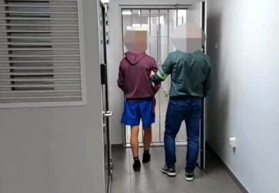 Ponad kilogram narkotyków i tysiące euro zabezpieczone przez krośnieńskich policjantów Ponad kilogram narkotyków i tysiące euro zabezpieczone przez krośnieńskich policjantów