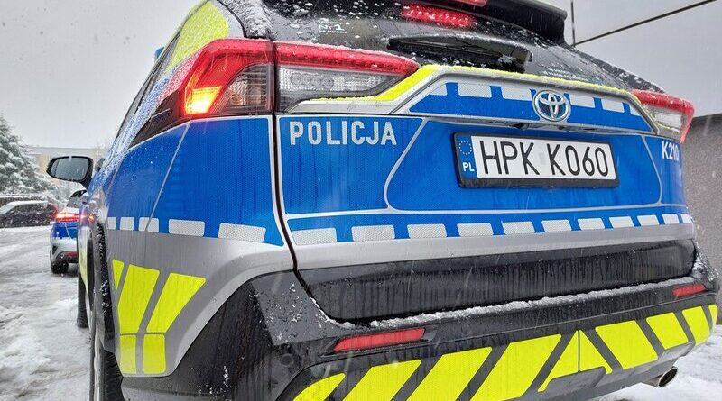 Pijany kierowca z dożywotnim zakazem wpadł do rowu. Miał 3,5 promila