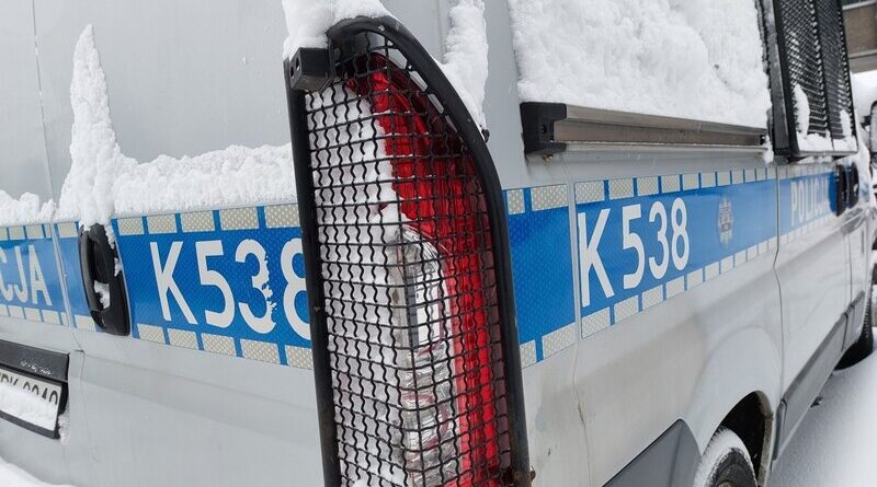 Potrącenie pieszego na DK28 w Jaszczwi. 38-latek trafił do szpitala