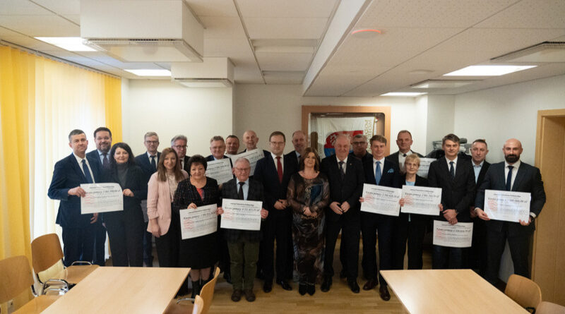 Blisko 4 mln zł z KPO dla Jasienicy Rosielnej. Powstanie nowa sieć kanalizacyjna