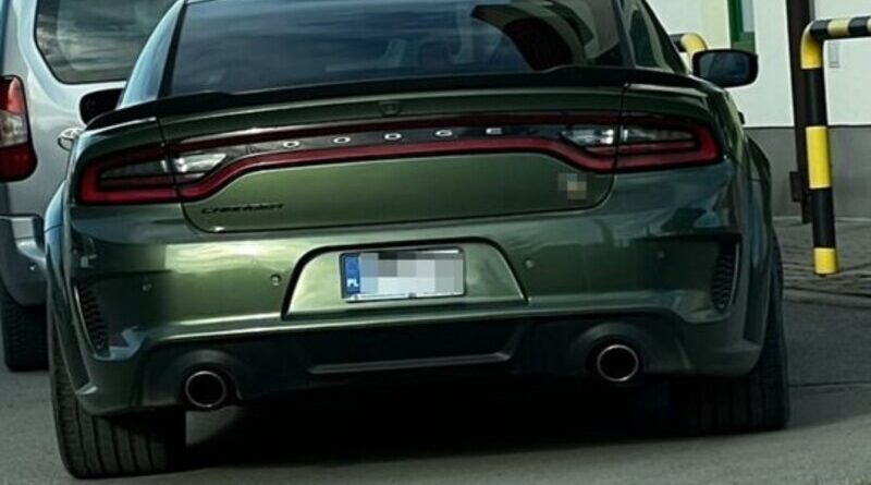 1500 zł mandatu za drift w Jaśle. Nowy art. 86c k.w. już obowiązuje, a od marca 2026 – utrata prawa jazdy