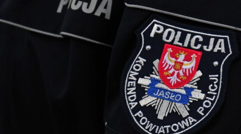 Zgłosił zabójstwo, bo chciał szybkiej interwencji. 52-latek z Jasła odpowie za fałszywy alarm Zgłosił zabójstwo, bo chciał szybkiej interwencji. 52-latek z Jasła odpowie za fałszywy alarm