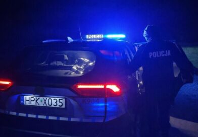 Policjanci z Leska uratowali 48-latka śpiącego na mrozie na drodze krajowej nr 28