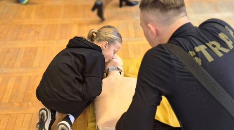 Warsztaty z pierwszej pomocy w Szkole Podstawowej w Jabłonicy Polskiej