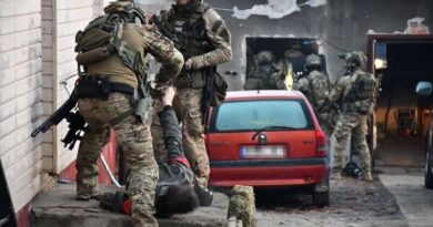 Kontrterroryści i kryminalni w akcji. Zabezpieczono blisko 0,6 kg narkotyków