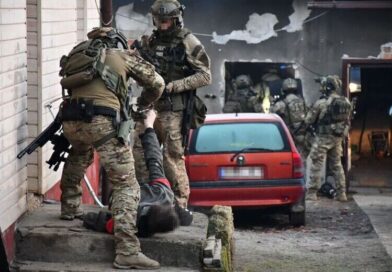 Kontrterroryści i kryminalni w akcji. Zabezpieczono blisko 0,6 kg narkotyków