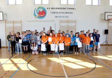 30 zawodników i wielkie emocje. Wojewódzki turniej tenisa stołowego w Brzozowie
