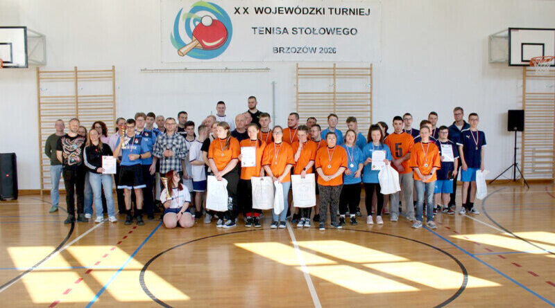 30 zawodników i wielkie emocje. Wojewódzki turniej tenisa stołowego w Brzozowie