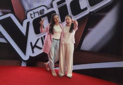 Julia Konopacka na scenie „The Voice Kids”! Młoda wokalistka z Akademii MF. Artis spełnia swoje marzenie