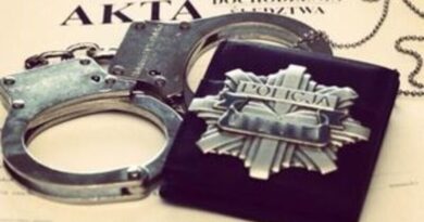 Kryminalni z Brzozowa namierzyli i zatrzymali poszukiwanych listami gończymi