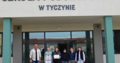 Tuż za podium, ale z historycznym wynikiem. Młode tenisistki z Turzego Pola w czołówce Podkarpacia