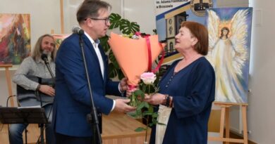 „Przestrzenie wyobraźni” – malarstwo Doroty Wasylewicz-Krynickiej w Brzozowie