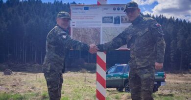 Transgraniczny Szlak Dawnych Placówek Straży Granicznej otwarty w Bieszczadach. Uroczystości połączono z jubileuszem 35‑lecia BiOSG
