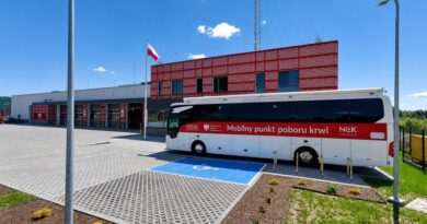 Strażacy i mieszkańcy oddali krew. Akcja przy nowej komendzie PSP w Brzozowie