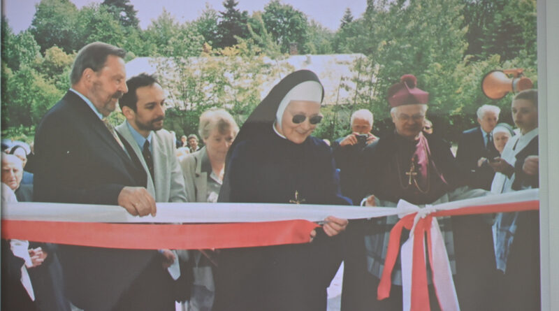 Sto lat służby i opieki. Jubileusz DPS dla Dzieci w Starej Wsi