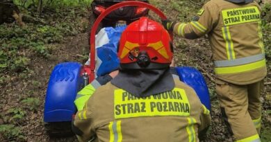 Poszkodowany w lesie. Strażacy z OSP Blizne ruszyli na pomoc quadem