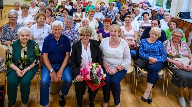 Seniorzy z Brzozowa rozmawiali z wojewodą o swoich potrzebach