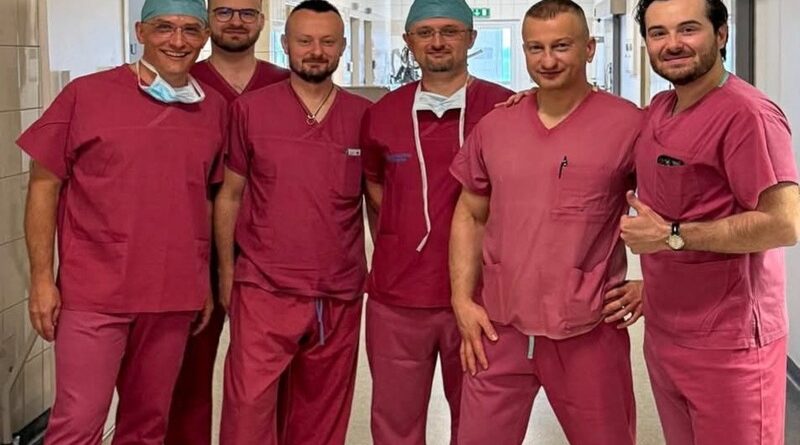 Lekarze z Brzozowa współtworzyli pionierską operację na Podkarpaciu