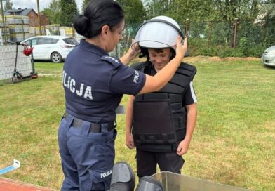 Brzozowscy policjanci promowali bezpieczeństwo podczas rodzinnych pikników Brzozowscy policjanci promowali bezpieczeństwo podczas rodzinnych pikników