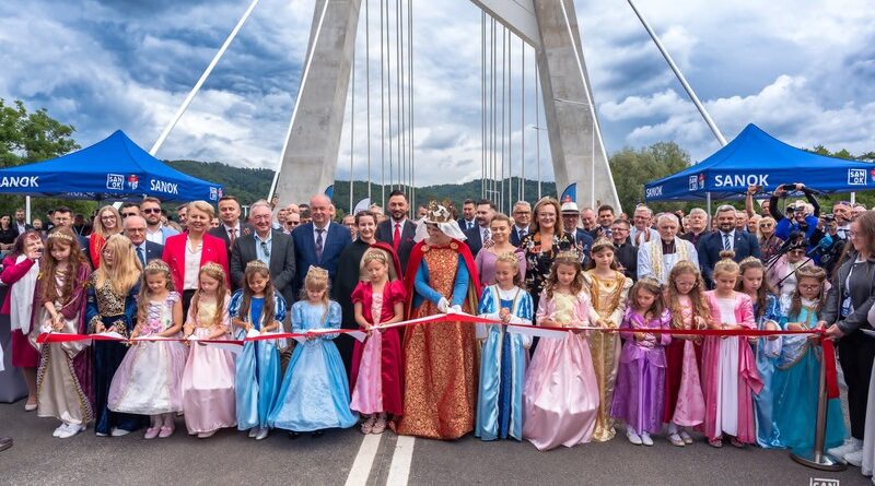 Sanok otworzył Most im. Królowej Zofii. To największa inwestycja drogowa w historii miasta