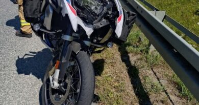 Motocyklista przewrócił się na łuku drogi w Jasienicy Rosielnej