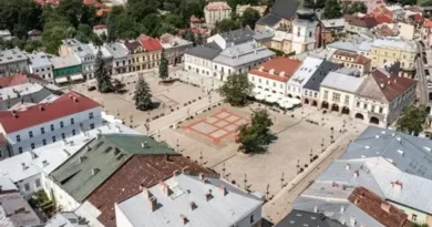 Na krośnieńskim Rynku ruszają badania archeologiczne. To początek przygotowań do zazielenienia placu