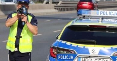 111 km/h w terenie zabudowanym. 21‑latek stracił prawo jazdy