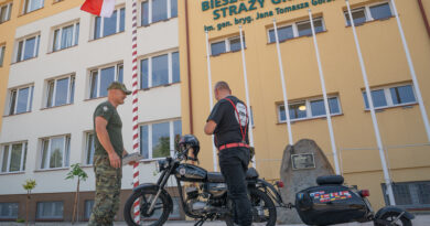 Tysiące kilometrów na WSK. Funkcjonariusz SG z patriotyczną misją na Monte Cassino