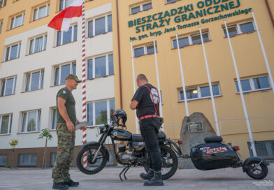 Tysiące kilometrów na WSK. Funkcjonariusz SG z patriotyczną misją na Monte Cassino