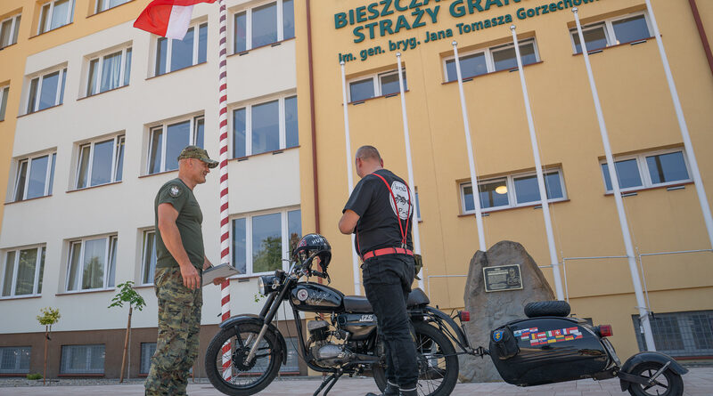 Tysiące kilometrów na WSK. Funkcjonariusz SG z patriotyczną misją na Monte Cassino