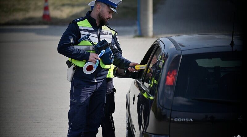 Podkarpacka policja sprawdziła blisko 16 tys. kierowców. 33 po alkoholu