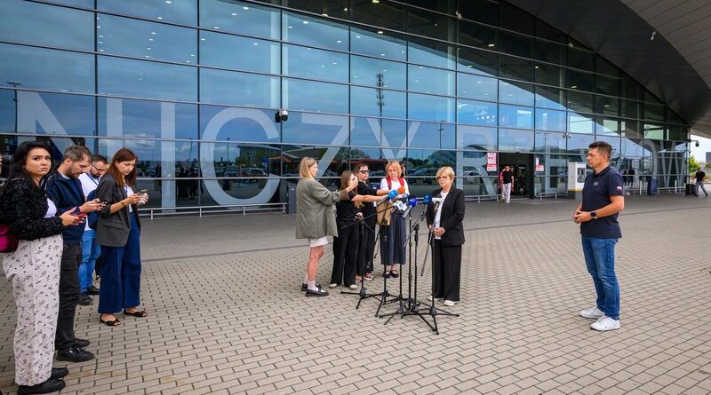 Kolejne osoby poszkodowane w wypadku autokaru wracają do Polski