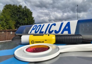Pojechał ciągnikiem na zakupy, miał ponad promil alkoholu. 65-latek stanie przed sądem