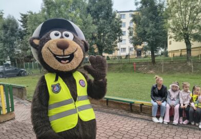 Miś POPO odwiedził brzozowskie przedszkolaki