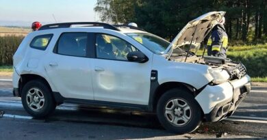Zderzenie trzech samochodów w Klimkówce. Jedna osoba trafiła do szpitala