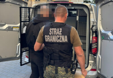 Ścigany ENA Słowak zatrzymany w Krościenku. Wcześniej zaatakował funkcjonariusza SG